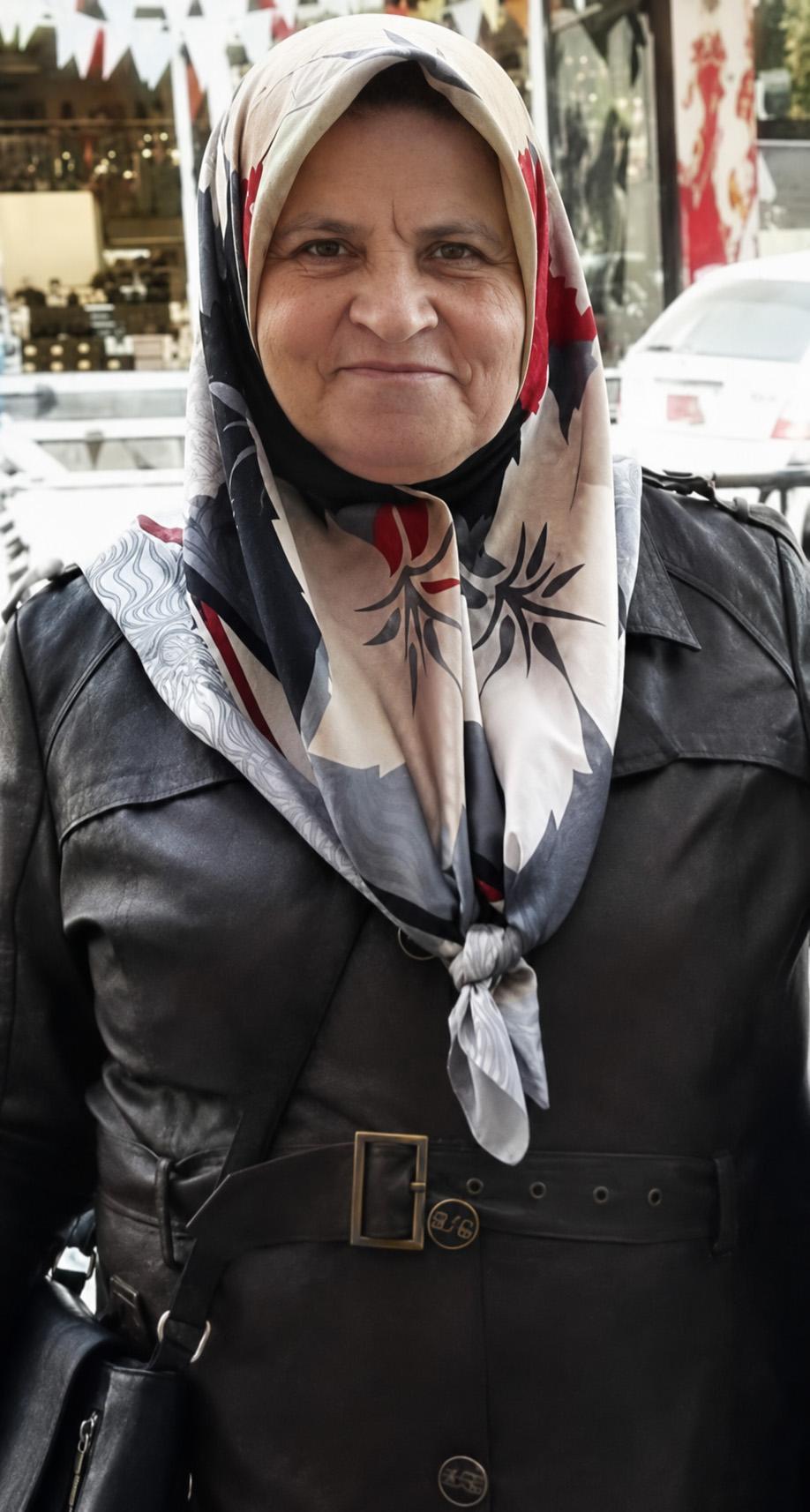 Yanan otların üzerine düşen kadın, 13 gün sonra yaşam savaşını yitirdi Yanan otların üzerine düşen kadın, 13 gün sonra yaşam savaşını yitirdi