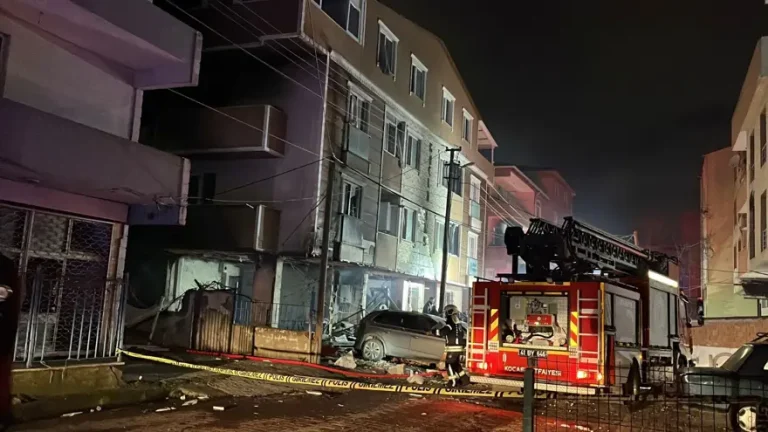 Doğalgaz Patladı İddiası: Yoğun Gaz Kokusu Sardı
