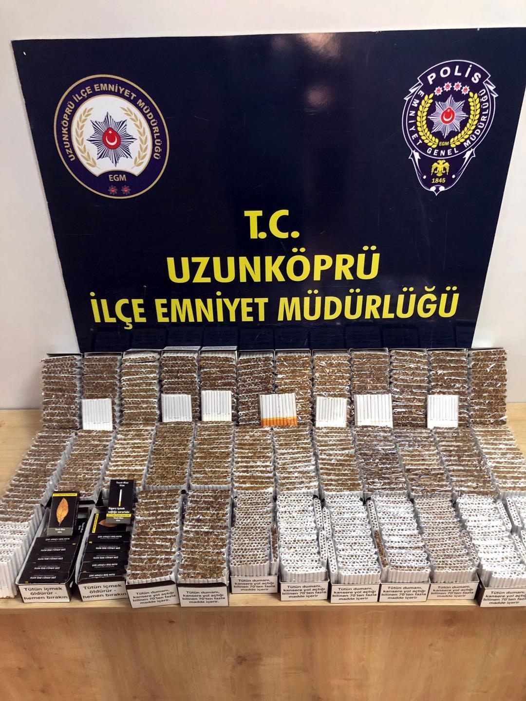 İşyerinde 10 bin 40 kaçak sigara ele geçirildi; 1 gözaltı İşyerinde 10 bin 40 kaçak sigara ele geçirildi; 1 gözaltı