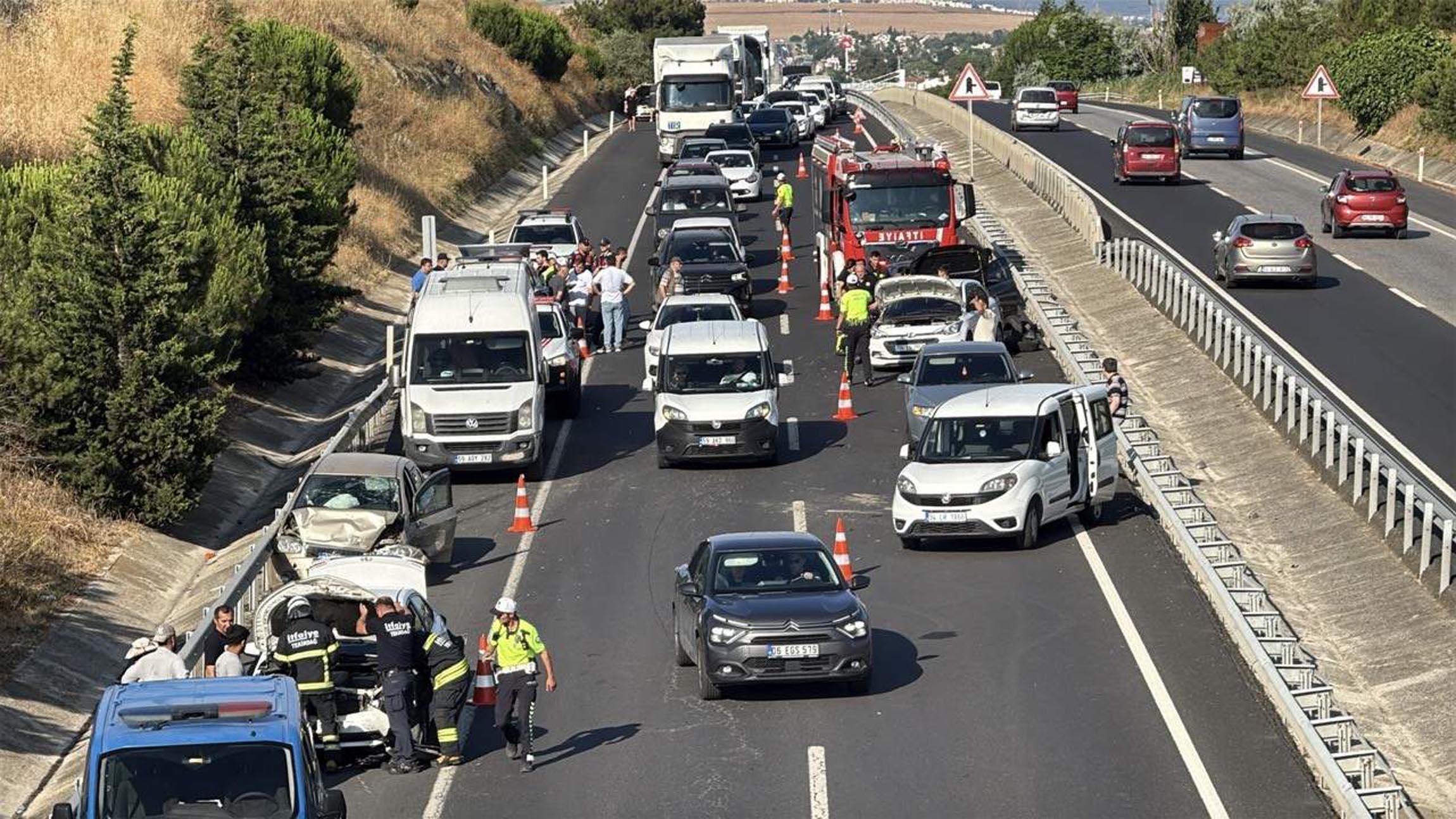 Tekirdağ’da 7 aracın karıştığı zincirleme kaza; 1 yaralı Tekirdağ’da 7 aracın karıştığı zincirleme kaza; 1 yaralı
