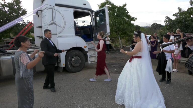 TIR gelin arabası oldu