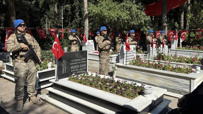 Trakya’da şehitler mezarları başında anıldı