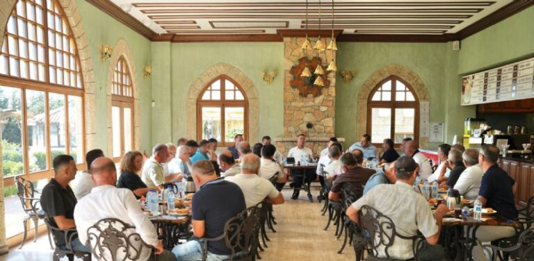 Başkan Sarıkurt, Taksici Esnafı ile Bir Araya Geldi