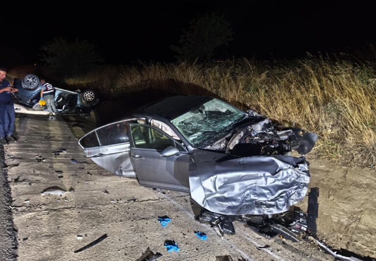 Edirne’de 2 otomobilin çarpıştığı kazada yaralanan kadın kurtarılamadı