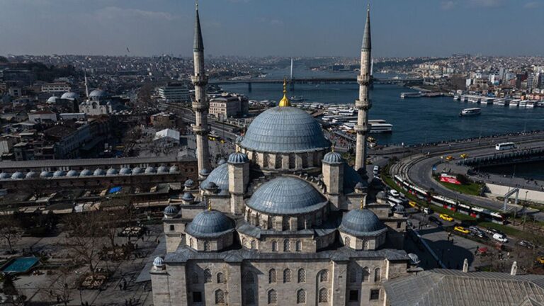 İstanbul, Ankara ve İzmir Namaz Vakitleri – Güncel Ezan Saatleri