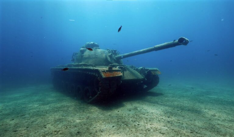 Saros Körfezi’ndeki tank batığı, dalış tutkunlarının gözdesi oldu