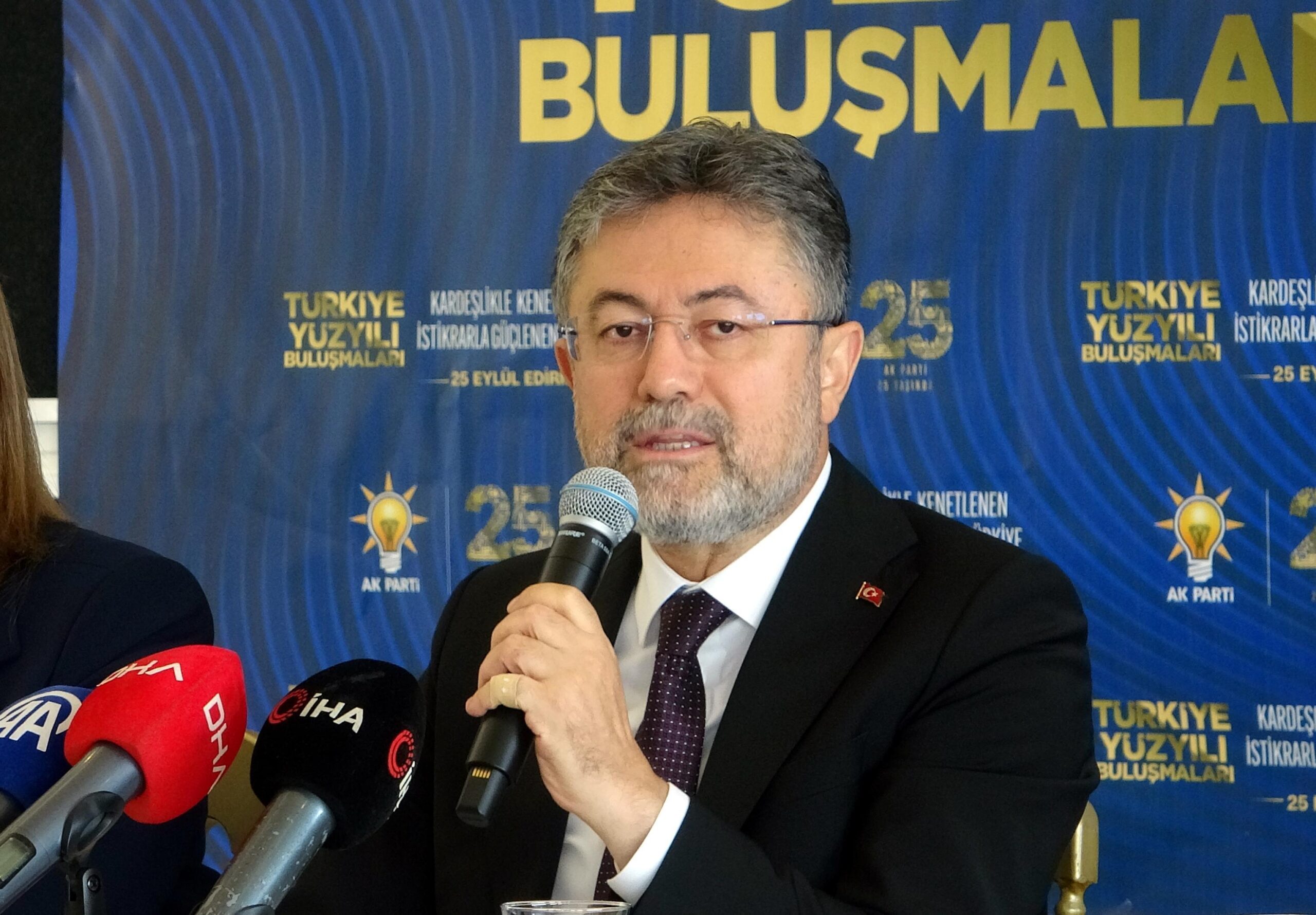 Bakan Yumaklı: Türkiye Tarım-Gıda Sektörünün İstihdam ve Kırsal Refah İçin Dönüşüm Projesi başladı Bakan Yumaklı: Türkiye Tarım-Gıda Sektörünün İstihdam ve Kırsal Refah İçin Dönüşüm Projesi başladı