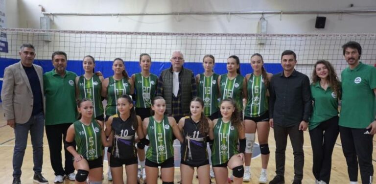 ÇBSK Voleybol Takımı Sezona Galibiyetle Başladı