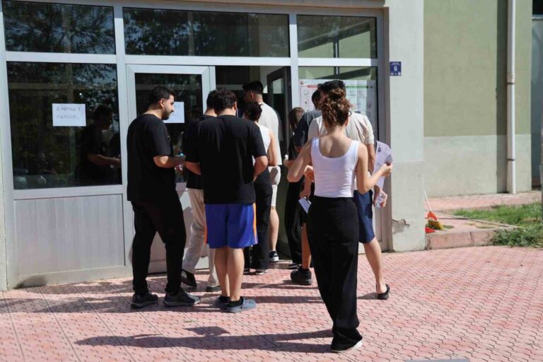 Çorlu’da KPSS 8 Bin 621 Adayın Katılımıyla Gerçekleştirildi