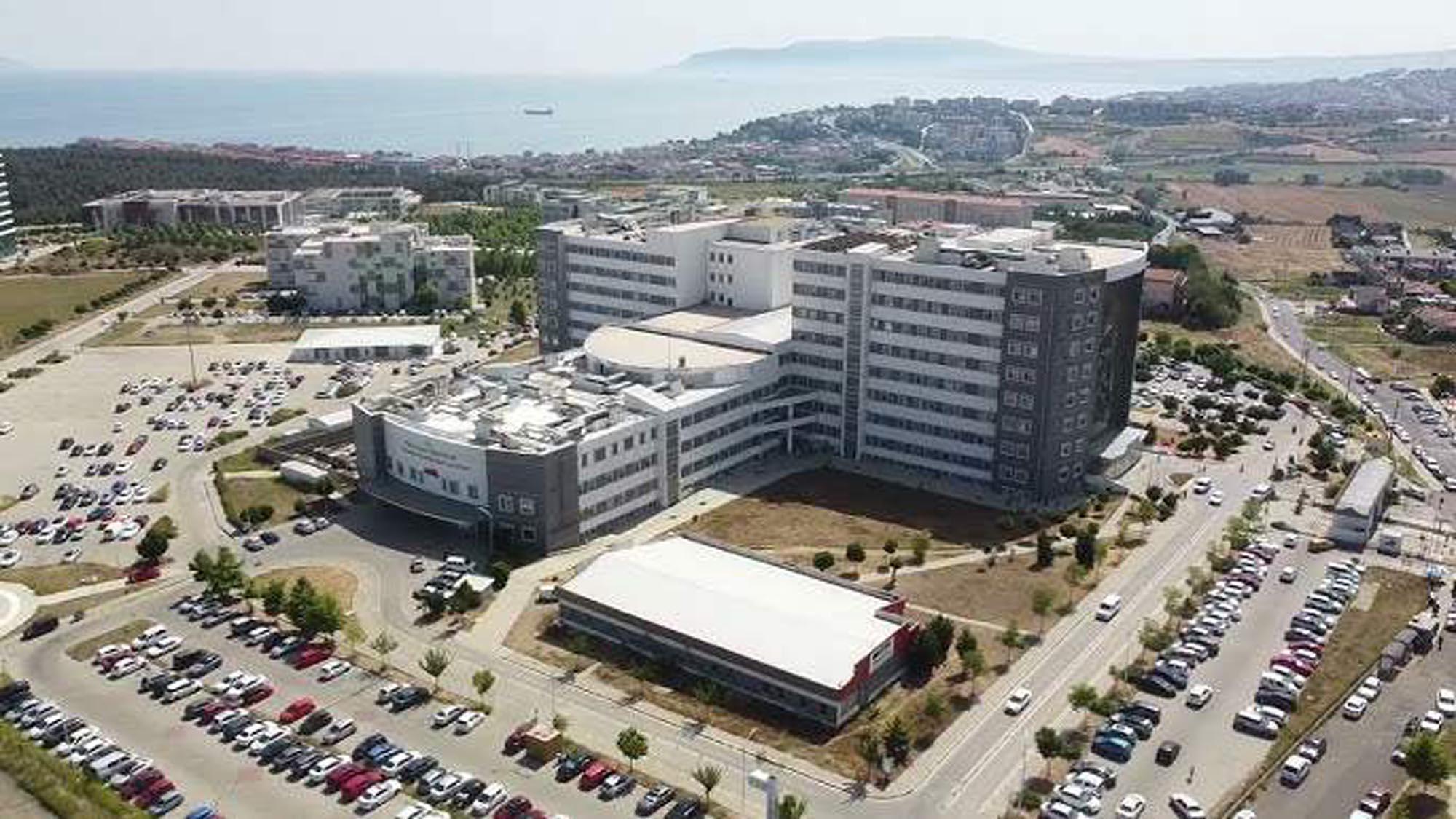 NKÜ’de kanser hastalarının şehir dışına sevkinin ortadan kaldırılması hedefleniyor NKÜ’de kanser hastalarının şehir dışına sevkinin ortadan kaldırılması hedefleniyor