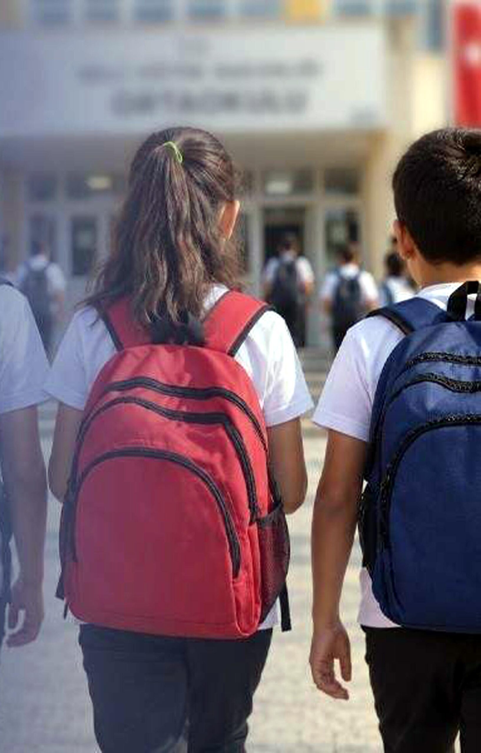 Tekirdağ Büyükşehir Belediyesi’nden öğrencilere okul çantası ve kırtasiye desteği Tekirdağ Büyükşehir Belediyesi’nden öğrencilere okul çantası ve kırtasiye desteği