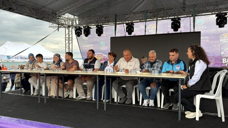 ‘Tekirdağ Gastronomi ve Bağcılık Festivali’nde köfte yeme yarışması yapıldı