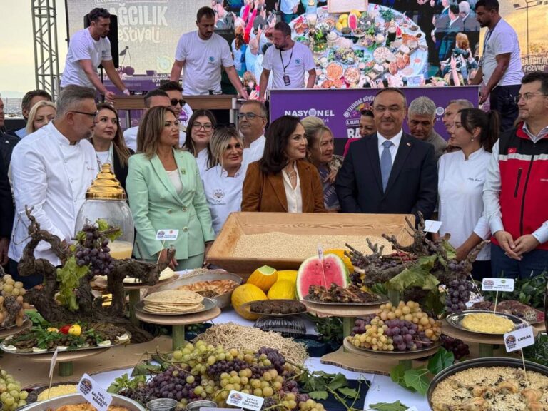 Tekirdağ’da Uluslararası Gastronomi ve Bağcılık Festivali başladı