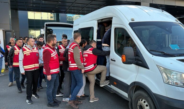 18 ilde 433 milyon liralık ‘kapora’ dolandırıcılığı operasyonu; 32 gözaltı