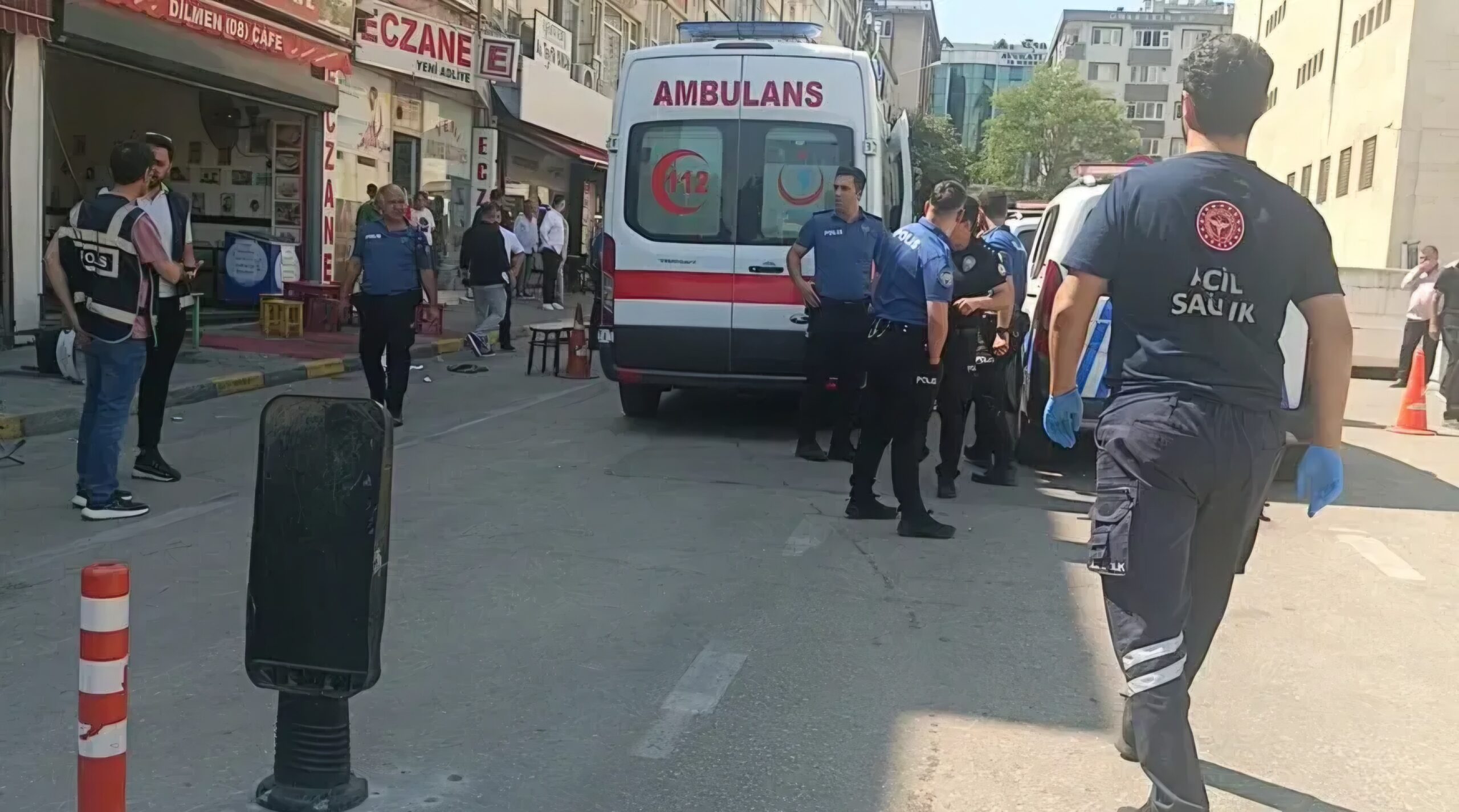 Bıçaklı Kavga; 1 Ölü, 1 Ağır Yaralı Bıçaklı Kavga; 1 Ölü, 1 Ağır Yaralı