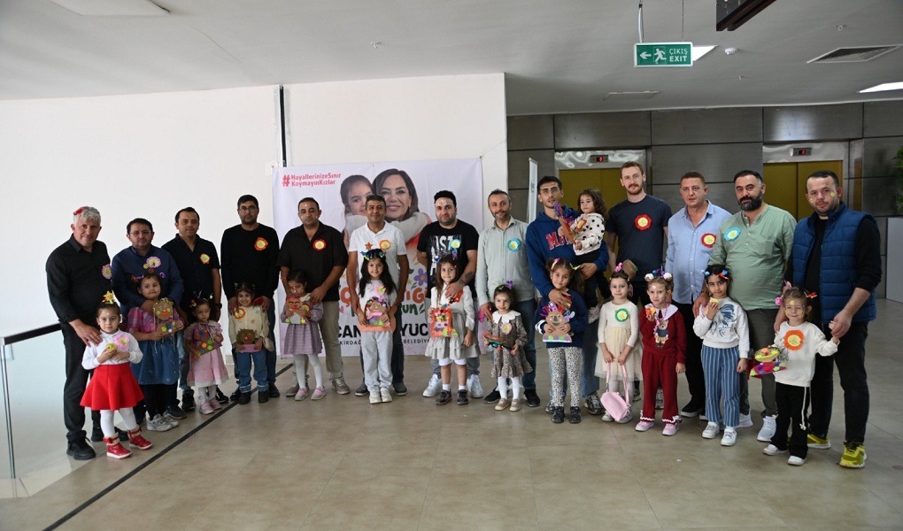 BABA-KIZ ATÖLYESİYLE KÜÇÜK KALPLERDE BÜYÜK MUTLULUK BABA-KIZ ATÖLYESİYLE KÜÇÜK KALPLERDE BÜYÜK MUTLULUK