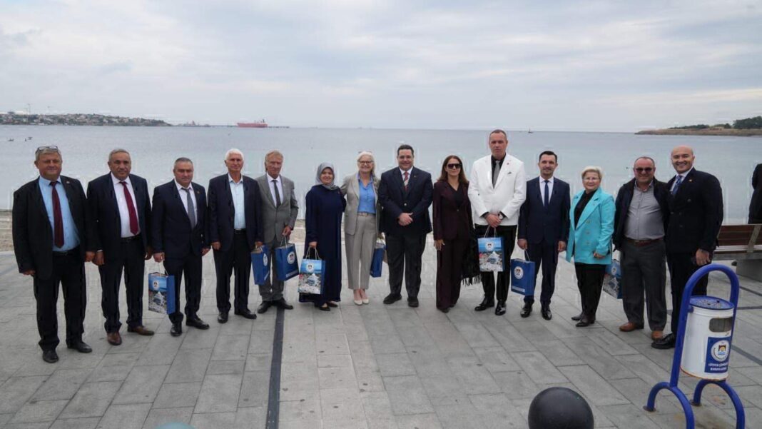 Başkan Bozkurter, bir araya geldiği muhtarların gününü kutladı Başkan Bozkurter, bir araya geldiği muhtarların gününü kutladı