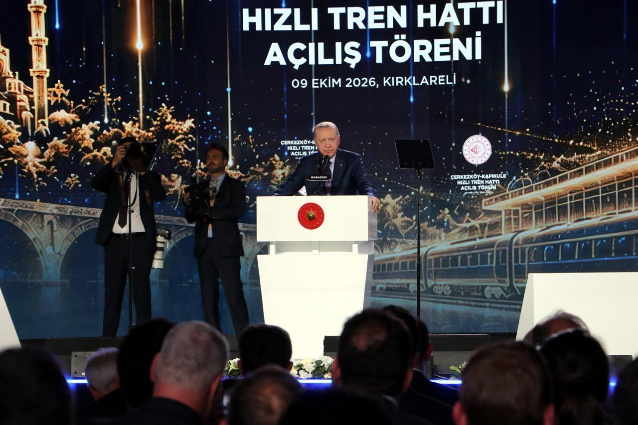 Cumhurbaşkanı Erdoğan: Kim milletin hakkına, hukukuna, emanetine el uzatırsa karşısında bizi bulur / Ek fotoğraflar Cumhurbaşkanı Erdoğan: Kim milletin hakkına, hukukuna, emanetine el uzatırsa karşısında bizi bulur / Ek fotoğraflar