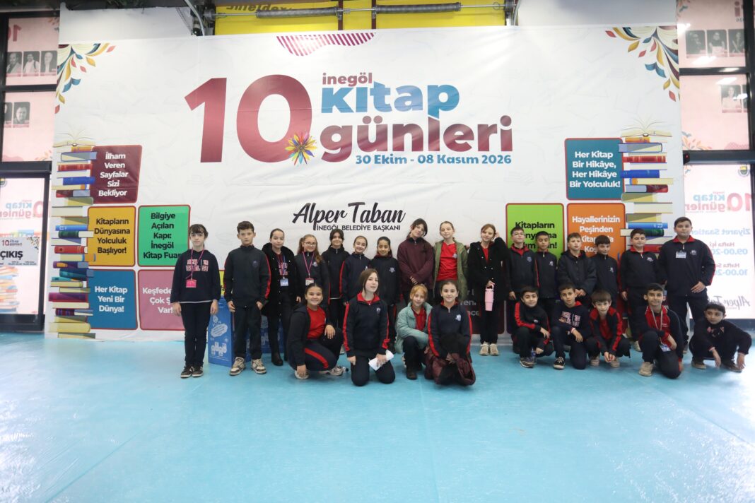 İnegöl’de 10’uncu Kitap Günleri Fuarı kapılarını açtı İnegöl’de 10’uncu Kitap Günleri Fuarı kapılarını açtı