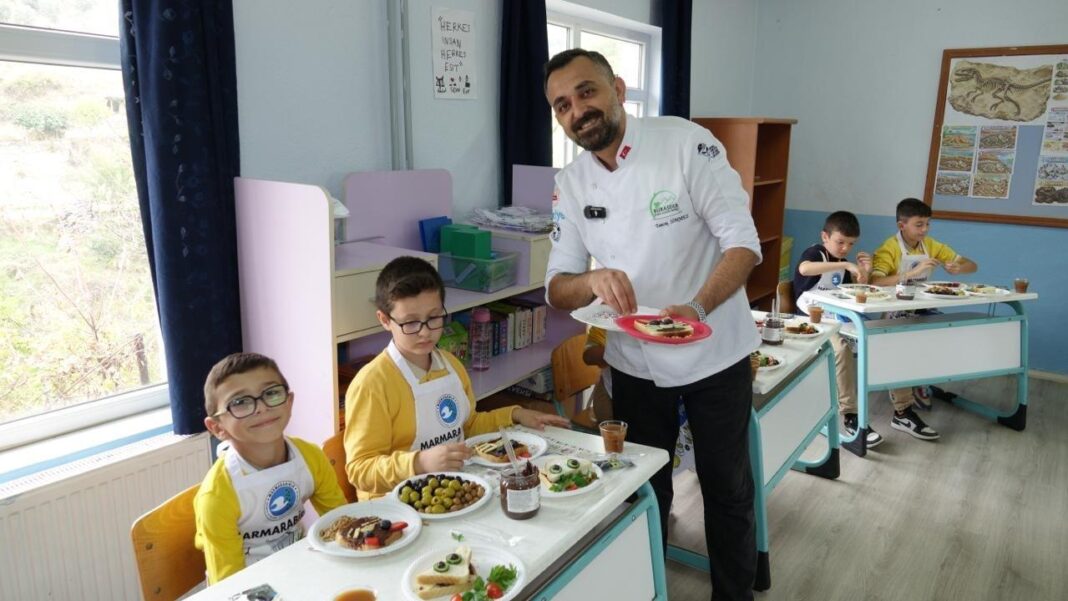 Marmarabirlik’in ‘Minik Şeflerle Zeytinli Tarifler’ atölyesi İznik’te Marmarabirlik’in ‘Minik Şeflerle Zeytinli Tarifler’ atölyesi İznik’te
