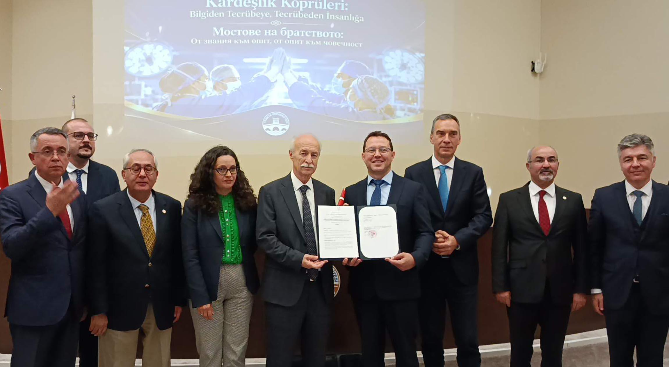 Trakya Üniversitesi ile Burgaz’daki Sveta Anastasiya Çocuk Hastanesi arasında iş birliği protokolü imzalandı Trakya Üniversitesi ile Burgaz’daki Sveta Anastasiya Çocuk Hastanesi arasında iş birliği protokolü imzalandı