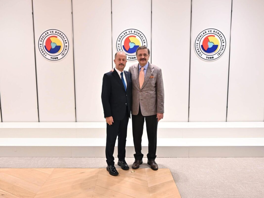 Yenişehir TSO’dan TOBB Başkanı Hisarcıklıoğlu’na ziyaret Yenişehir TSO’dan TOBB Başkanı Hisarcıklıoğlu’na ziyaret
